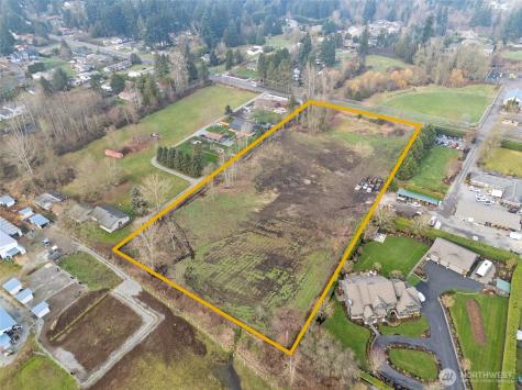11104 8th Street E Puyallup WA 98372