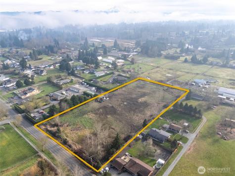 11104 8th Street E Puyallup WA 98372