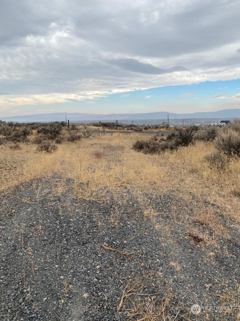 4915 W Coyote Trail Ephrata WA 98823