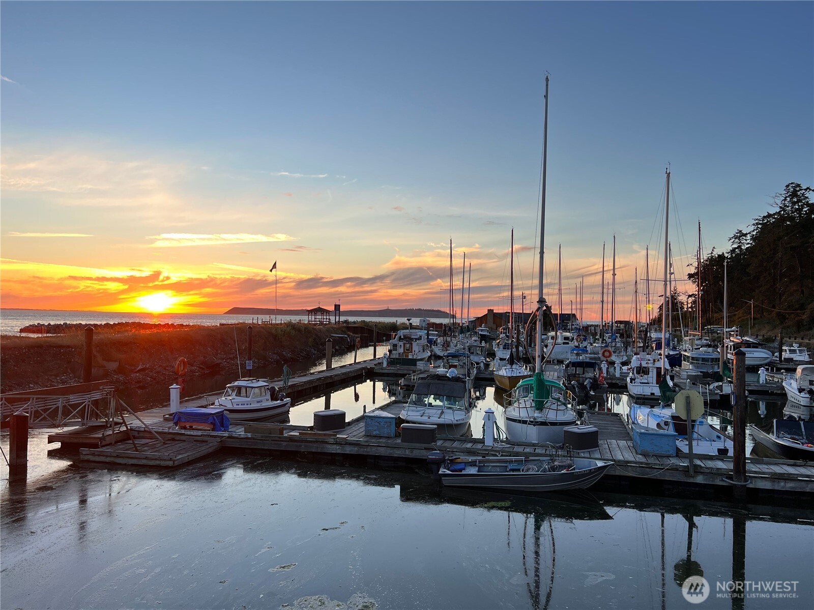 85 Quinault Loop Port Townsend WA 98368