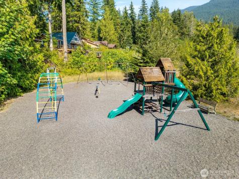 16007 Shuksan Rim Drive Deming WA 98244