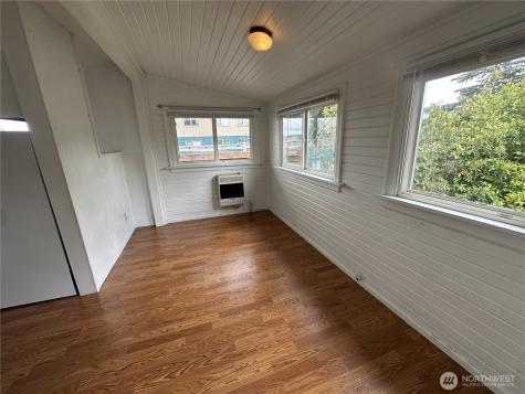 807 49th Street Seattle WA 98103