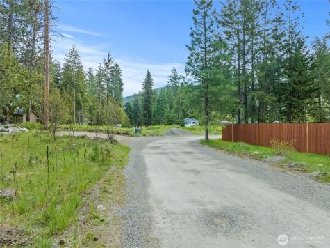 81 Norling Lane Leavenworth WA 98826