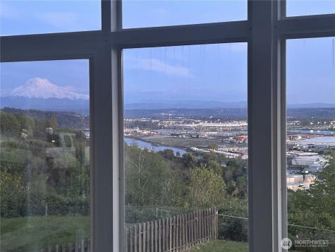 4402 30th Street NE Tacoma WA 98422