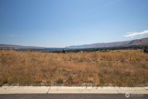 0 Lot 4 Farmstead Lane Wenatchee WA 98801