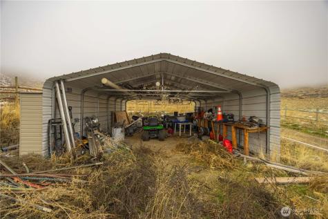 12 Charlie Drive Pateros WA 98846