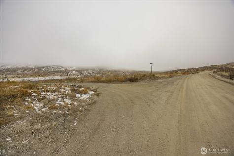 12 Charlie Drive Pateros WA 98846