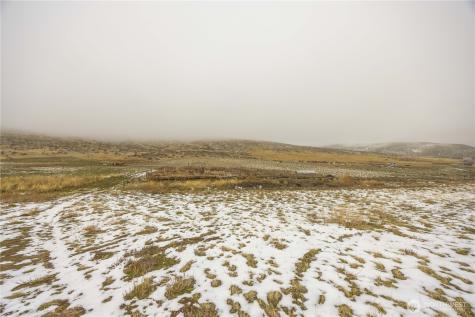 12 Charlie Drive Pateros WA 98846