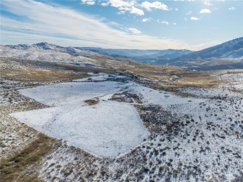 12 Charlie Drive Pateros WA 98846