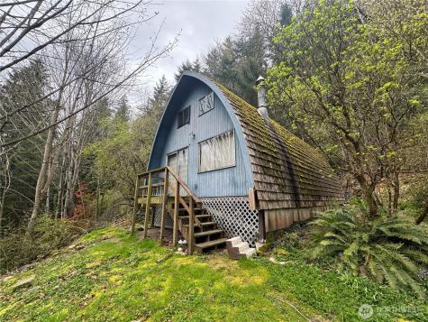 27011 SE 74th Street Issaquah WA 98027