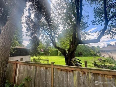 648 Columbia Monroe WA 98272