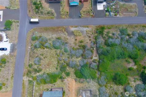 408 N Bel Air Loop SW Ocean Shores WA 98569