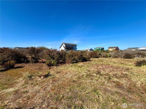 408 N Bel Air Loop SW Ocean Shores WA 98569