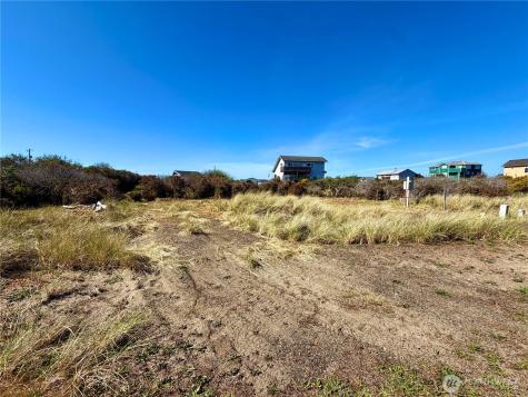 408 N Bel Air Loop SW Ocean Shores WA 98569