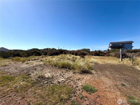 408 N Bel Air Loop SW Ocean Shores WA 98569
