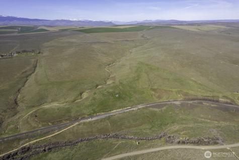 21954 Baird Springs Road NW Quincy WA 98848