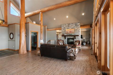 1 Gunsmoke Road Brewster WA 98812