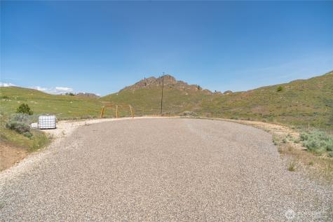 1 Gunsmoke Road Brewster WA 98812