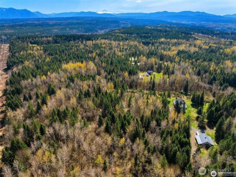 347 NE 82nd Place Carnation WA 98014
