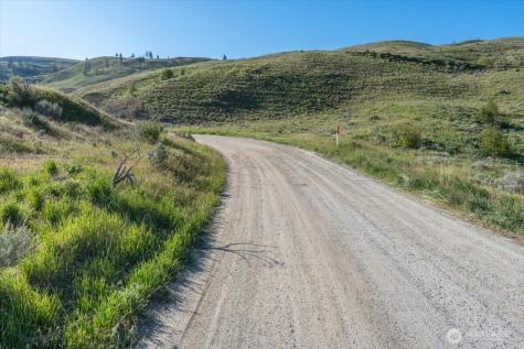 25 Chelan Hills Acres Road Orondo WA 98843