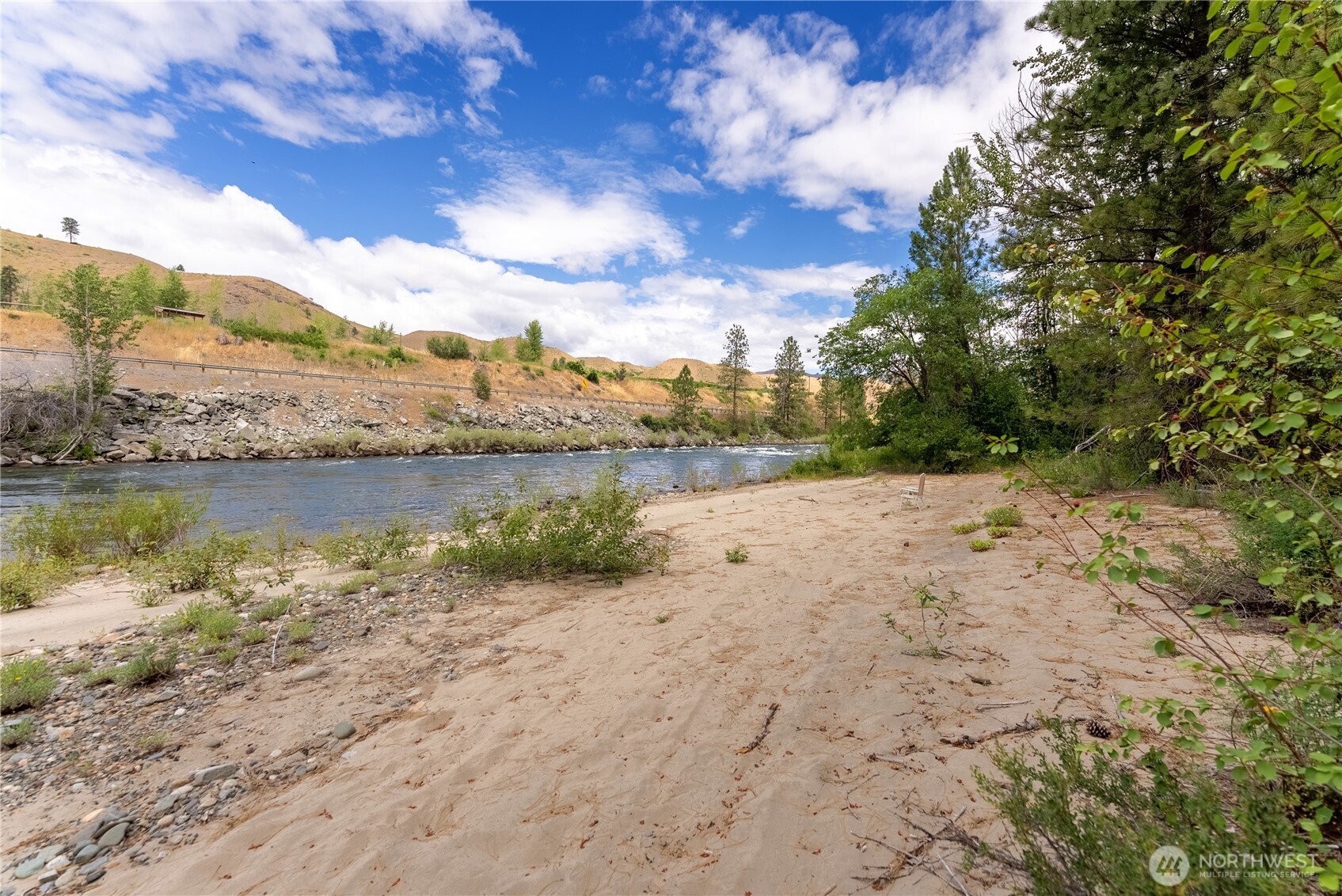30 Whitewater Drive Pateros WA 98846