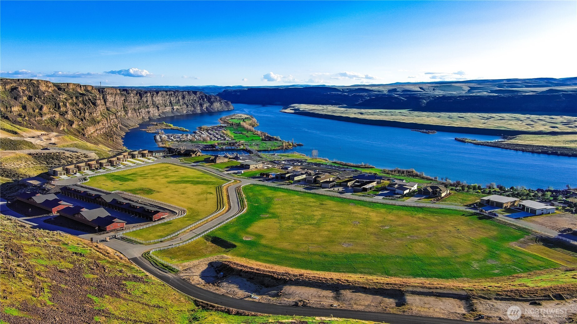 9725 Ridgeview Drive NW Quincy WA 98848