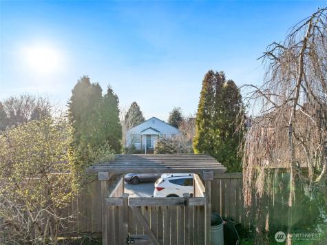 5912 45th Avenue SW Seattle WA 98136