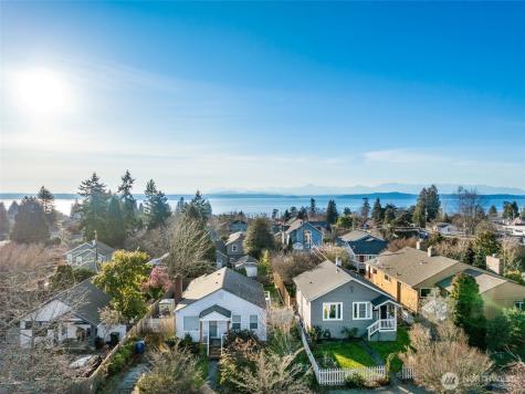 5912 45th Avenue SW Seattle WA 98136