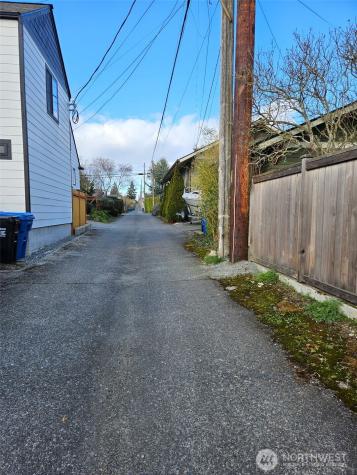5912 45th Avenue SW Seattle WA 98136