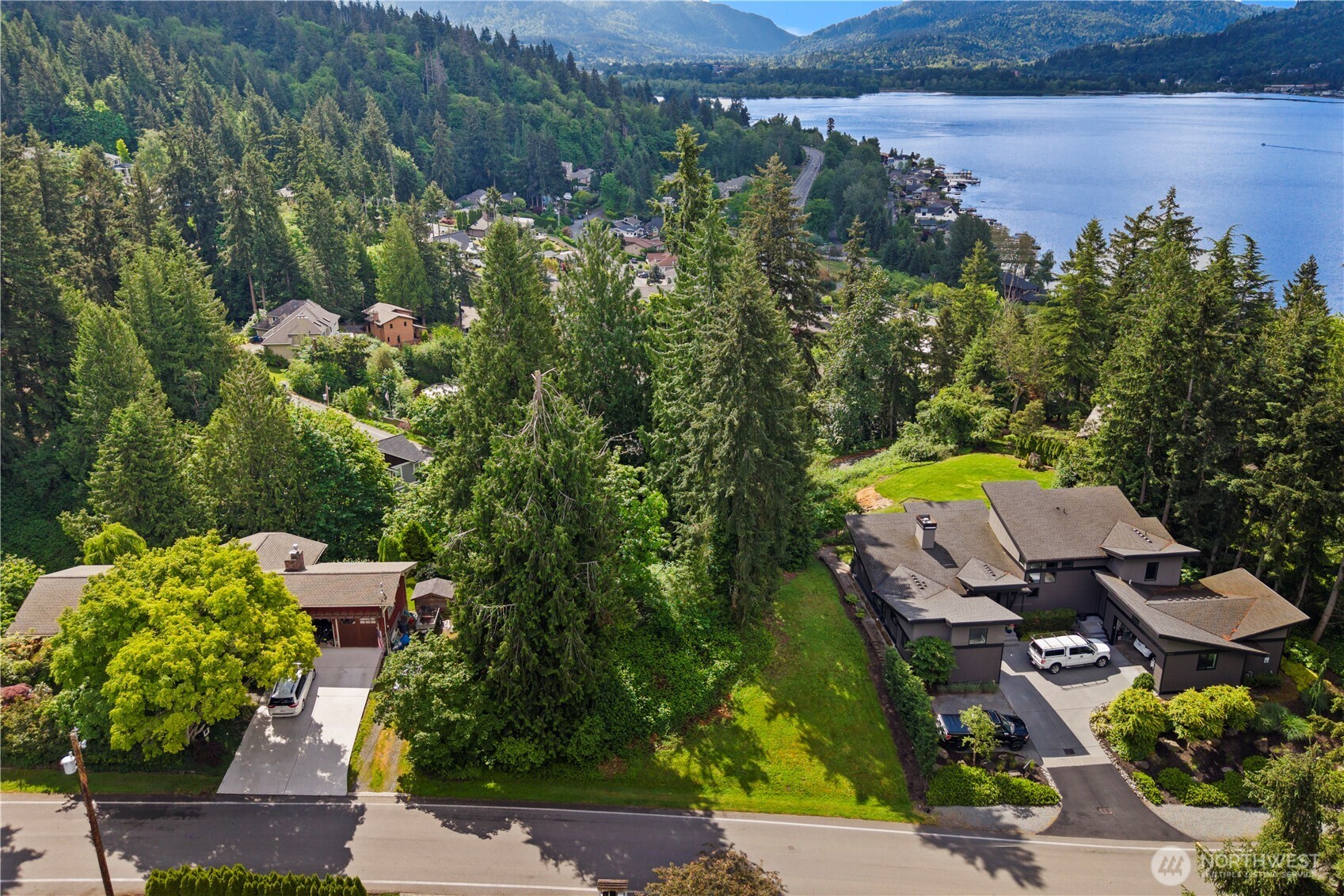 19615 SE 29th Street Sammamish WA 98075