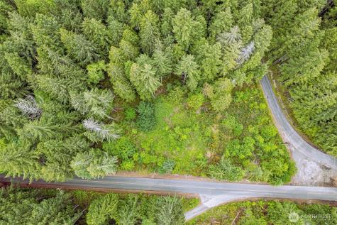 811 Herron Road SW Lakebay WA 98349