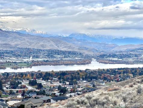2187 NE Kaden Lane East Wenatchee WA 98802