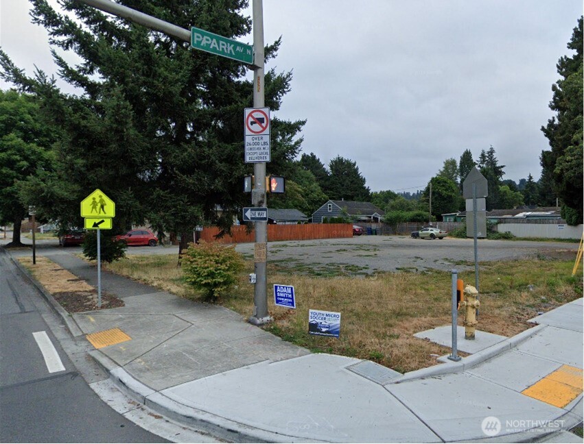 250 Park Avenue N Renton WA 98057