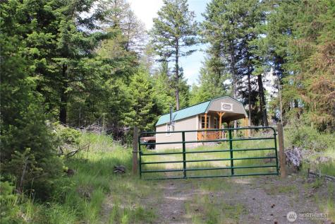 325 Pontiac Ridge Tonasket WA 98855