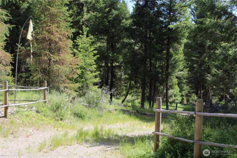 325 Pontiac Ridge Tonasket WA 98855