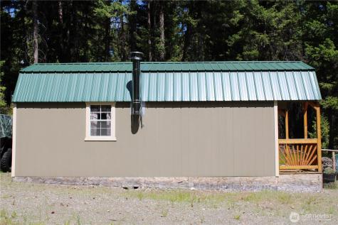 325 Pontiac Ridge Tonasket WA 98855