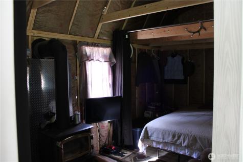 325 Pontiac Ridge Tonasket WA 98855