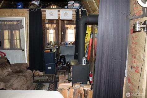 325 Pontiac Ridge Tonasket WA 98855