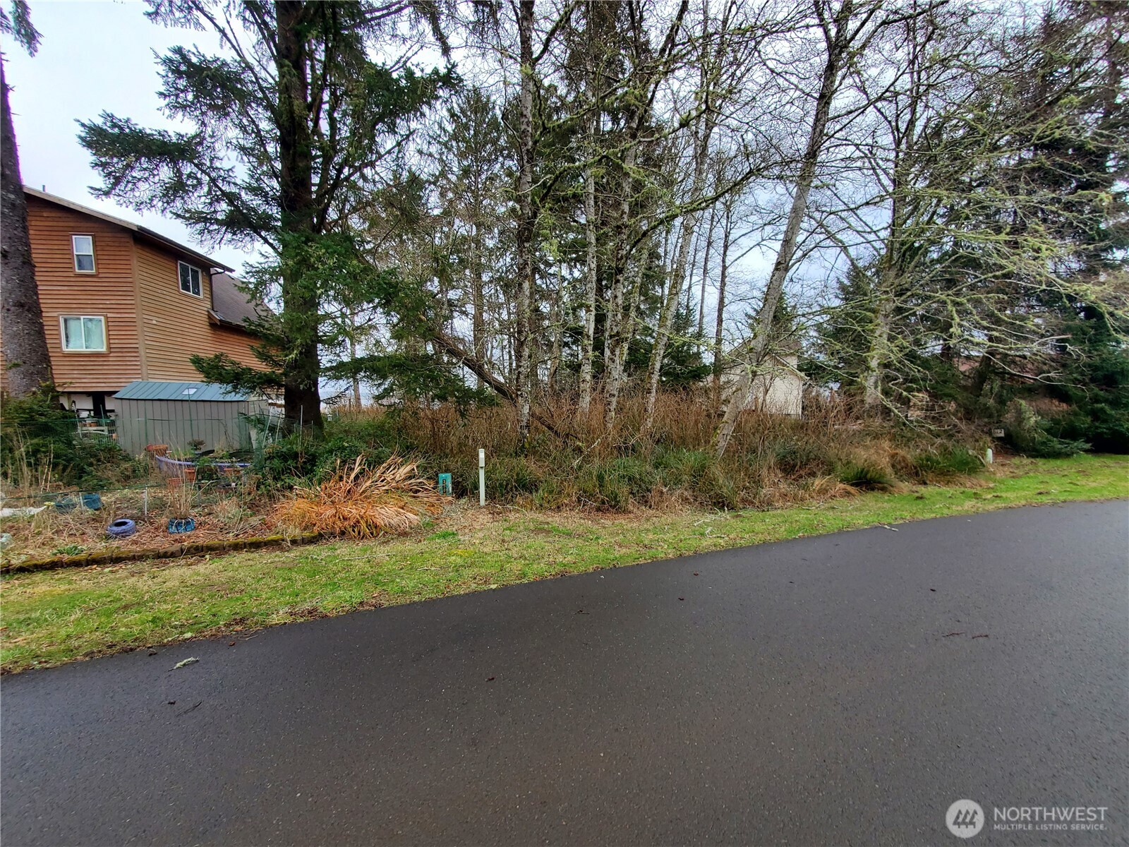 816 Duck Lake Drive NE Ocean Shores WA 98569