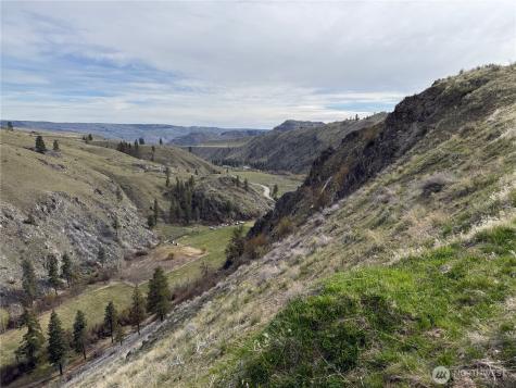 2830 Antoine Creek Road Chelan WA 98816
