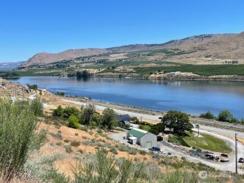 37 Osprey Nest Road Pateros WA 98846