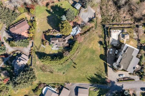 6210 Dash Point Boulevard NE Tacoma WA 98422