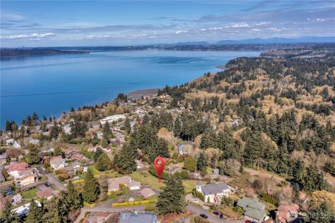 6210 Dash Point Boulevard NE Tacoma WA 98422