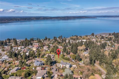 6210 Dash Point Boulevard NE Tacoma WA 98422