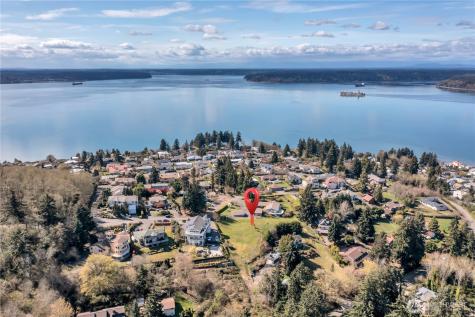 6210 Dash Point Boulevard NE Tacoma WA 98422