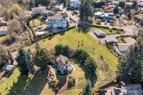 6210 Dash Point Boulevard NE Tacoma WA 98422