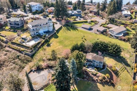 6210 Dash Point Boulevard NE Tacoma WA 98422