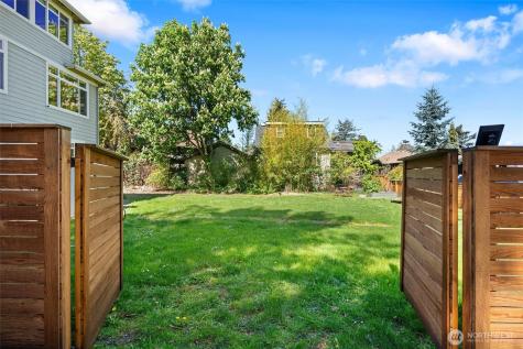 8306 54th Avenue S Seattle WA 98118