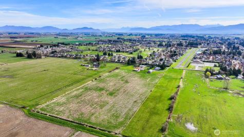 8683 Benson Road Lynden WA 98264
