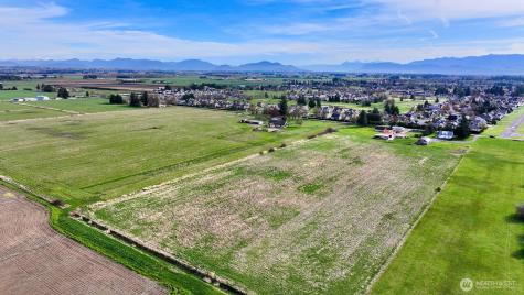 8683 Benson Road Lynden WA 98264